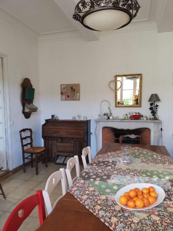Experience Unique Dans Un Lieu Magique Hotel Vergeze Luaran gambar